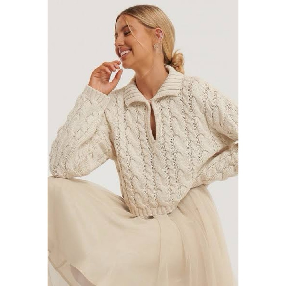 NA-KD Oversized Cropped Cable Chunky Knit Sweater size small in cream